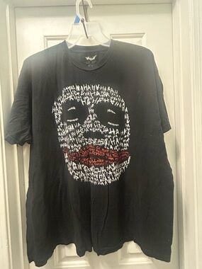 Graphic Joker DC comics tshirt